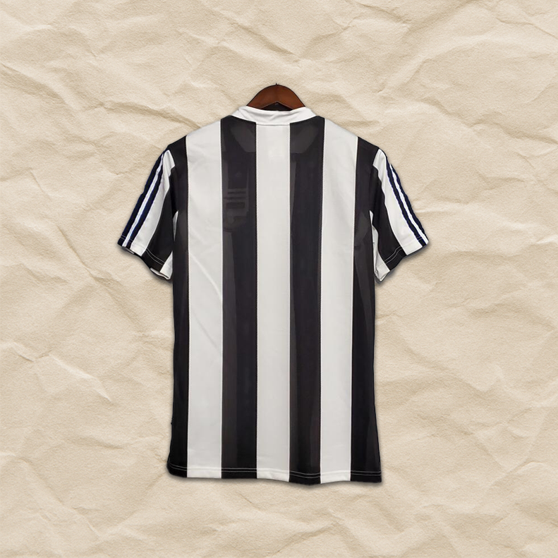 Newcastle United Retro Home Shirt 1995/97!